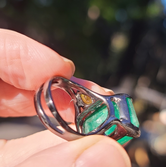 17k green Beryl emerald cut & pear cut Peridot sterling & rhodium ring sz7 - Picture 6 of 10